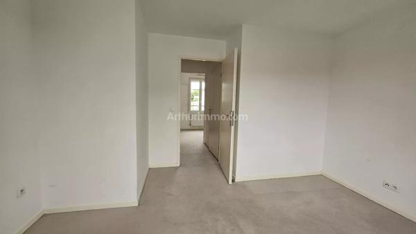 Vente                                                      Appartement
                        
                     3 pièces                      54 m2                     à Leuville-sur-Orge