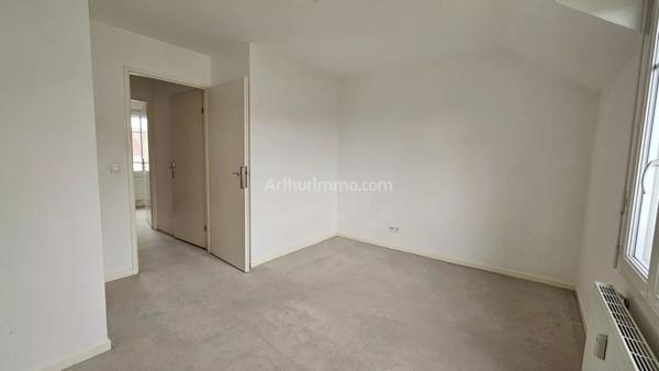 Vente                                                      Appartement
                        
                     3 pièces                      54 m2                     à Leuville-sur-Orge