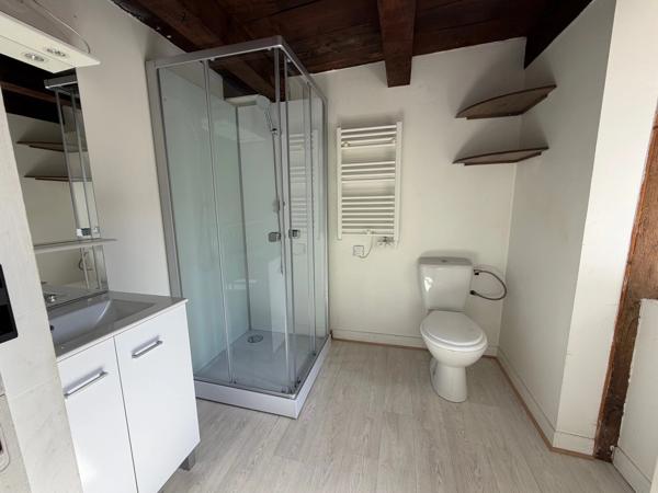 Maison de hameau avec joli espace extérieur