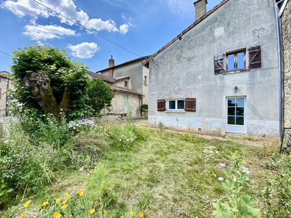 Maison de hameau avec joli espace extérieur