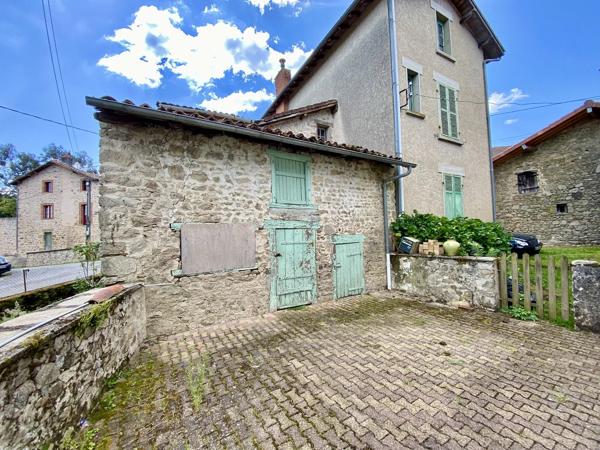 Maison de hameau avec joli espace extérieur