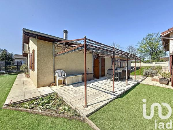 Maison traditionnelle 4 pièces de 90 m² à Tignieu-Jameyzieu (38230)