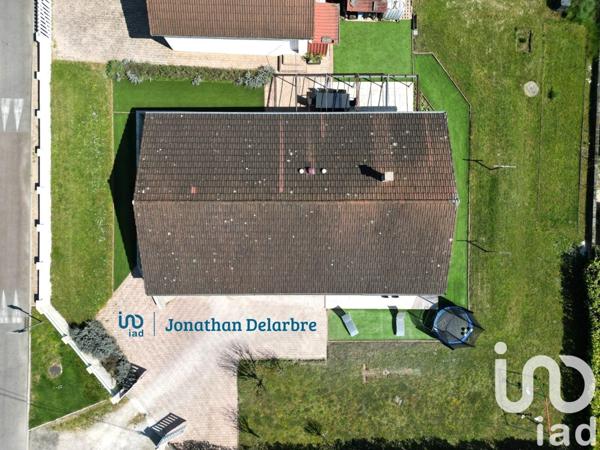 Maison traditionnelle 4 pièces de 90 m² à Tignieu-Jameyzieu (38230)