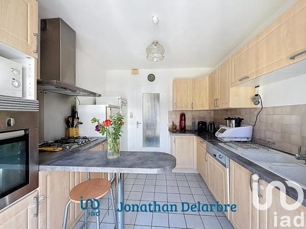 Maison traditionnelle 4 pièces de 90 m² à Tignieu-Jameyzieu (38230)