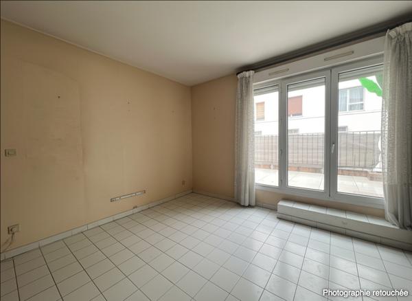 À vendre appartement de type T2 récent avec garage et terrasse de 26 m2 à Marseille (13006)  - Secteur BAILLE _ LODI