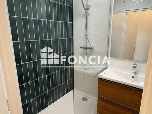 Location Appartement 3 pièces 72.6 m² - 27 RUE MAGENTA Poitiers 86000