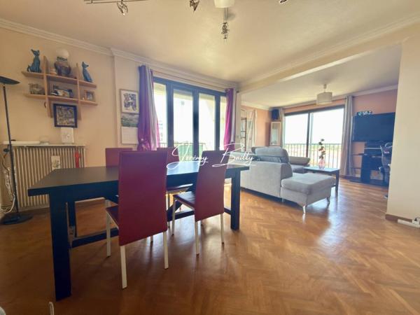 Appartement à vendre 5 pièces de 101 m²