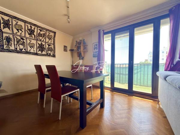 Appartement à vendre 5 pièces de 101 m²