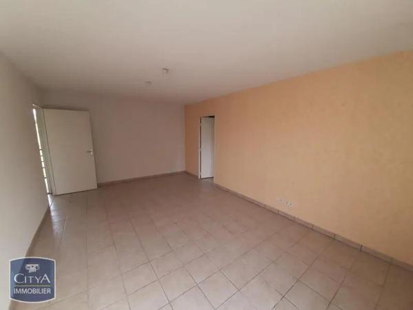 Appartement à louer 2 pièces 47.75m² Sedan (08200)