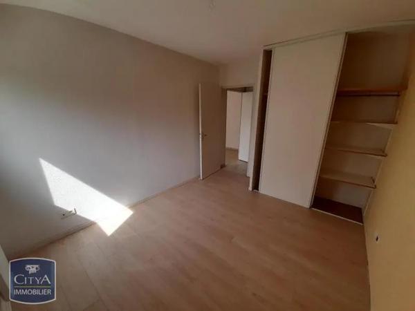 Appartement à louer 2 pièces 47.75m² Sedan (08200)