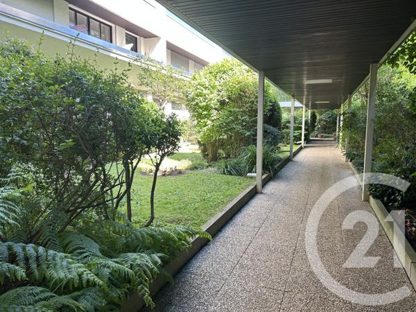 Appartement F4 / 5 à vendre  5 pièces - 106,10 m 2   PARIS  - 75012