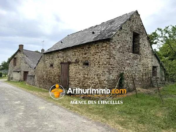 Vente                                                      Maison
                        
                     3 pièces                      86 m2                     à Martigné-Ferchaud