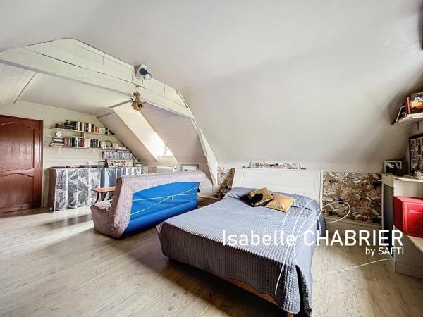 DURTAL, PROPRIETE AVEC DEUX HABITATS INDEPENDANTS