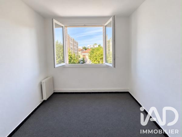 Appartement à vendre 4 pièces 75,15 m² Marseille 14