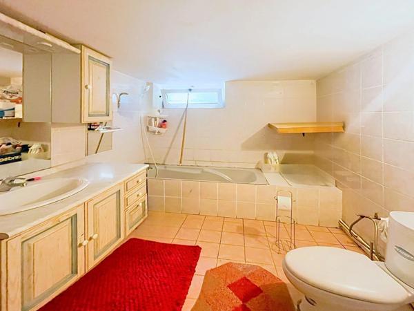 Immeuble de rapport 2 duplex de type T5 et extérieurs