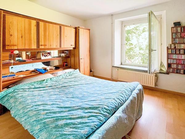 Immeuble de rapport 2 duplex de type T5 et extérieurs