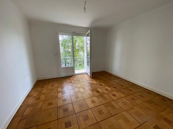 A VENDRE NANTES HAUTS-PAVES en impasse, T4 - balcon- cave et garage