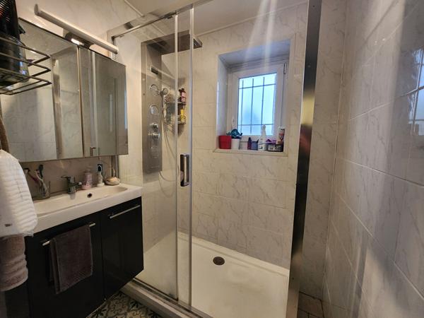 EXCLUSIVITÉ AVIGNON - APPARTEMENT A VENDRE DE 69 M² ET BALCONS DE 6 M² - T3/4 de 2/3 CHAMBRES -  parking privé