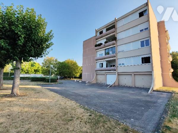Venez découvrir ce bel appartement lumineux et agréable dans une résidence bien entretenue