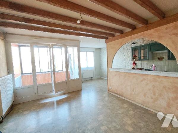 Venez découvrir ce bel appartement lumineux et agréable dans une résidence bien entretenue