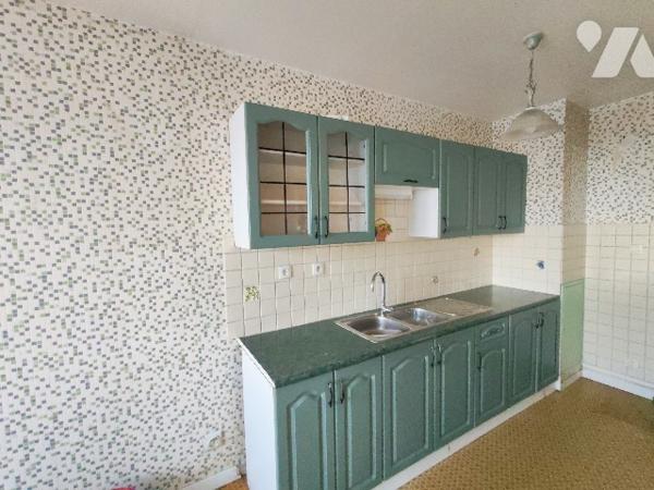 Venez découvrir ce bel appartement lumineux et agréable dans une résidence bien entretenue