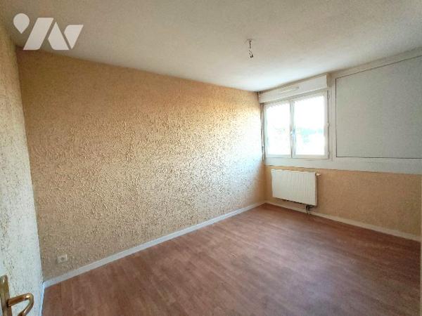 Venez découvrir ce bel appartement lumineux et agréable dans une résidence bien entretenue