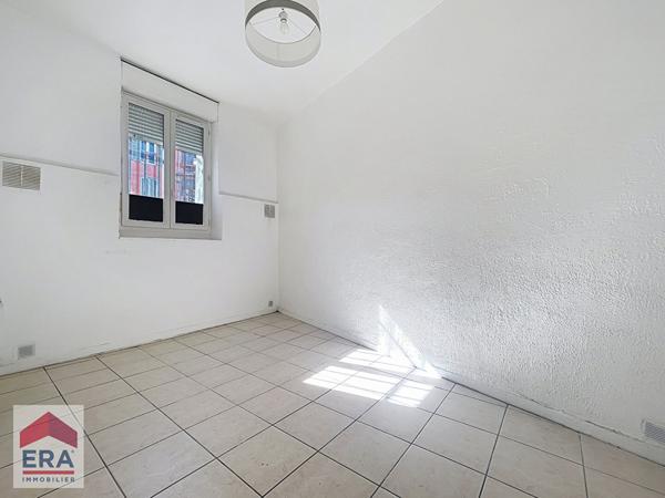 A louer Marseille 13004 BLANCARDE MONTOLIVER Type 1/2