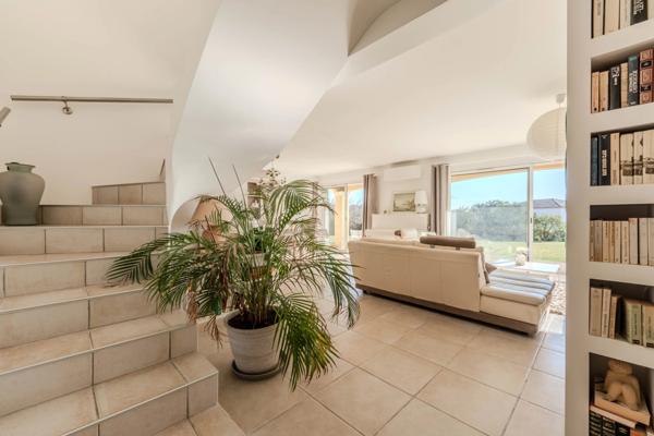 Immobilier Saint-Gilles (30800) – Villa 143m2 – 470 000 €