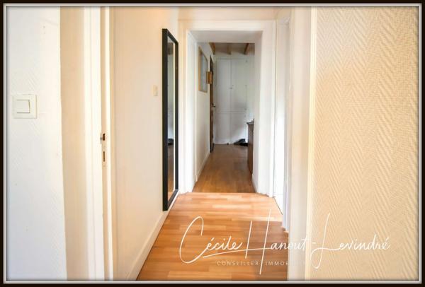 Saint-Malo (35400) SAINT-MALO (St Servan) - Appartement 60 m² au 2ème étage sans ascenseur.