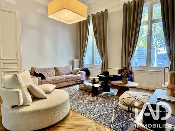 Maison à vendre 13 pièces 450 m² Tours