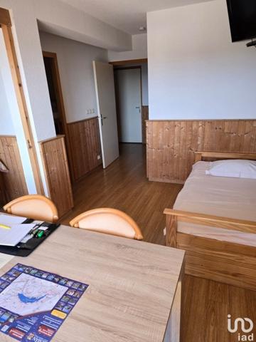 Appartement 1 pièce de 42 m² à Gex (01170)