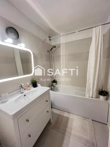 Talence - Bel Appartement en duplex  avec terrasse sans vis à vis comprenant 4 chambres; vendu avec parking en sou sol et cellier