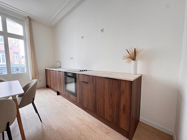A VENDRE : T1 à LILLE • • 199 000 € FAI • Réf. 984