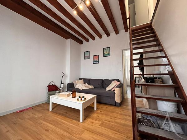 Appartement duplex 2 pièces Rue de Lazenay