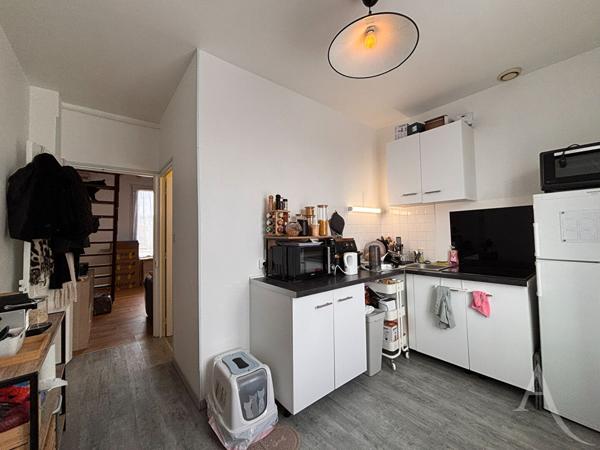 Appartement duplex 2 pièces Rue de Lazenay