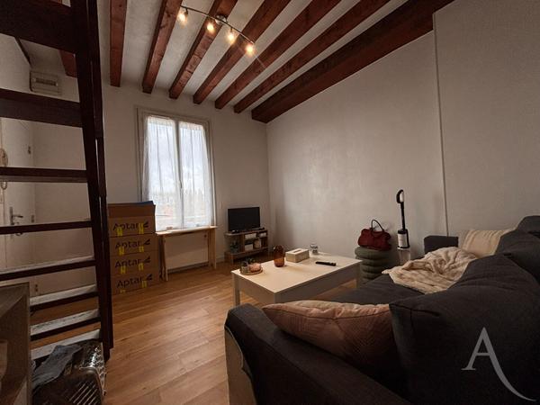 Appartement duplex 2 pièces Rue de Lazenay