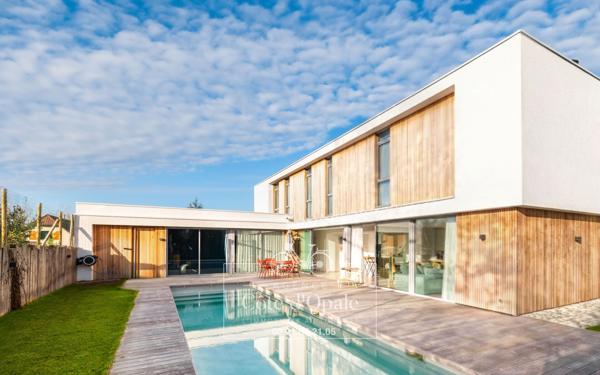 Maison à vendre    5 pièces • 207,11 m2 Cucq