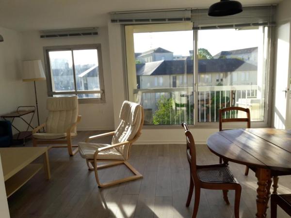 Appartement à louer 3 pièces - 84 m²