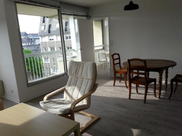 Appartement à louer 3 pièces - 84 m²