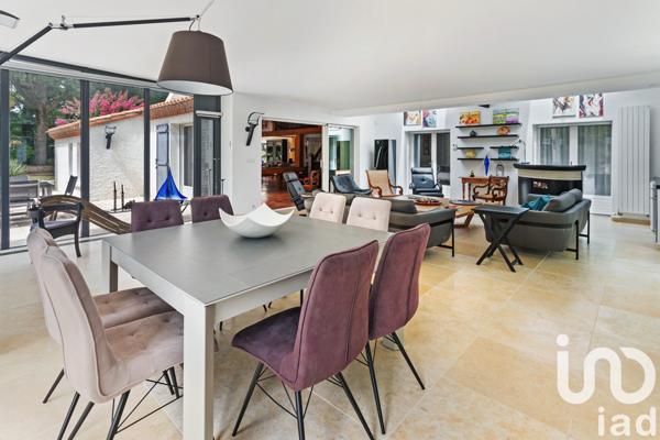 Maison à vendre 10 pièces 374 m² Saint-Aignan-Grandlieu