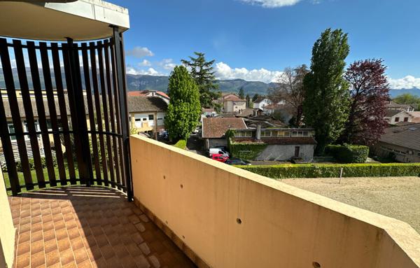 Appartement T2 avec balcon et garage - SAINT MARCELLIN