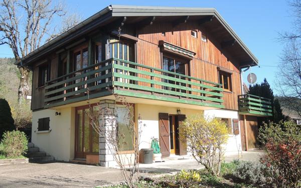 Maison à vendre    6 pièces •  Cormaranche-en-Bugey