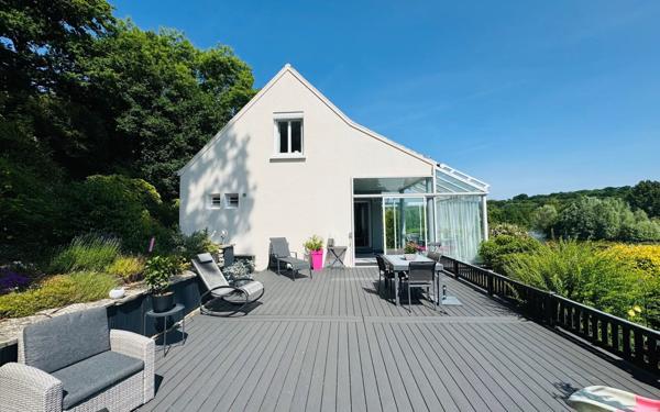 Maison à vendre    8 pièces • 193 m2 Lèves