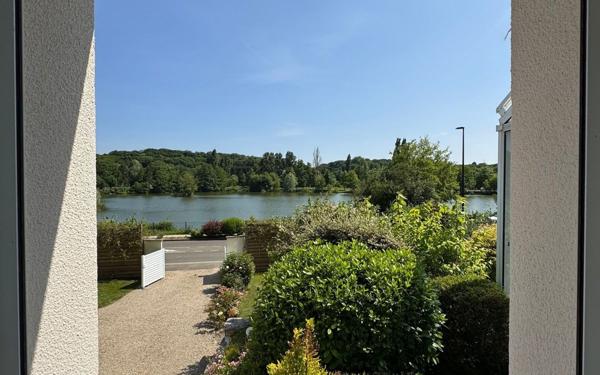 Maison à vendre    8 pièces • 193 m2 Lèves