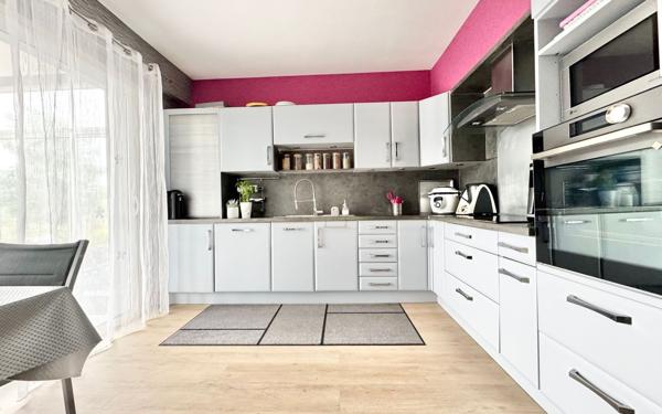 Maison à vendre    8 pièces • 193 m2 Lèves