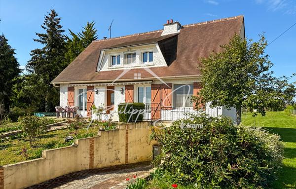 Maison 6 pièces de 125 m2 Secteur Saint-Valérien 89150