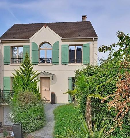 MAISON - 133 m² - Pontoise - 6 pièces, 4 chambres, garage double - SECTEUR RECHERCHE -