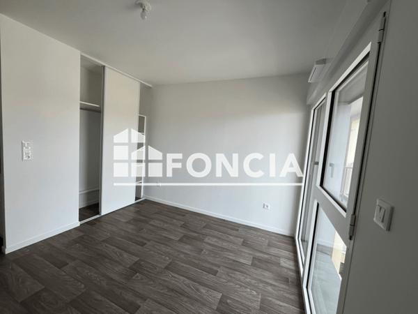 Location Studio meublé 20.35 m² - 145 RUE NATIONALE Le Mans 72000