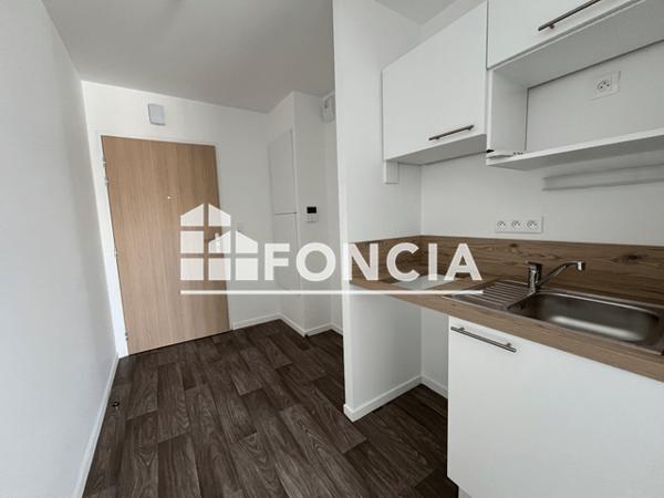 Location Studio meublé 20.35 m² - 145 RUE NATIONALE Le Mans 72000