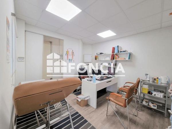 Location Local commercial 61 m² - 41 BOULEVARD FENELON Toulon 83200